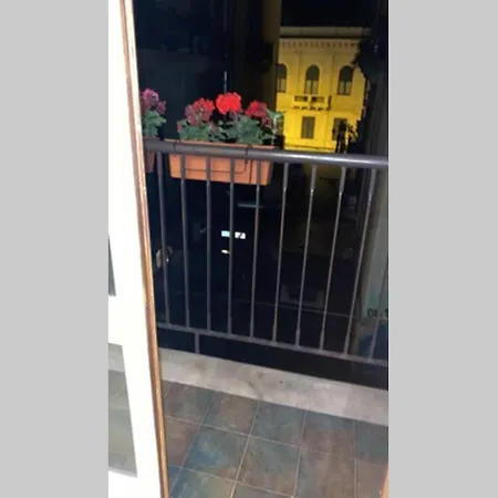 Delle Palme Elegante Monolocale In Centro Διαμέρισμα Παλέρμο